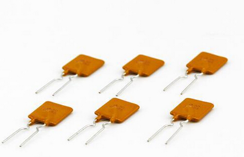 插件自恢複保險絲