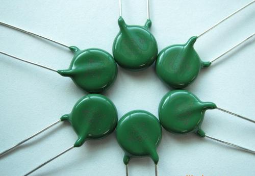 自恢複插件保險絲