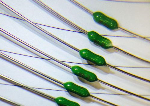 ​電阻式251型號快斷保險絲